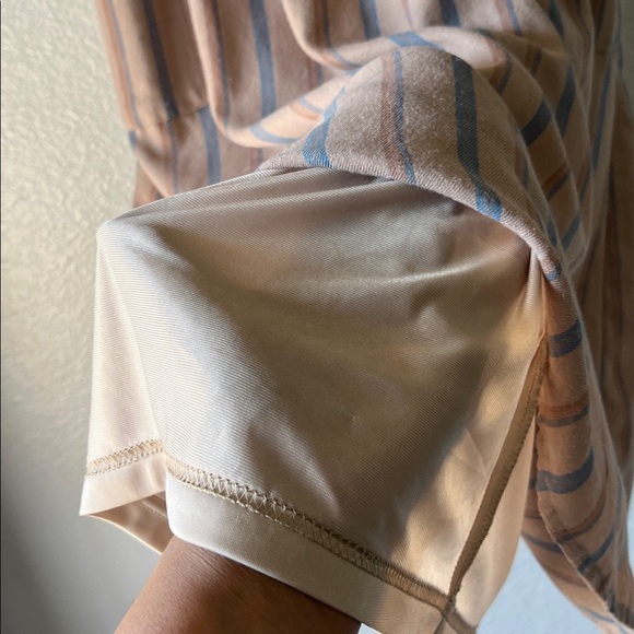 Roolee Mom Women’s Striped Ruffle Trim Short Sleeve Midi Dress Tan Blue Sz XS - Picture 5 of 7